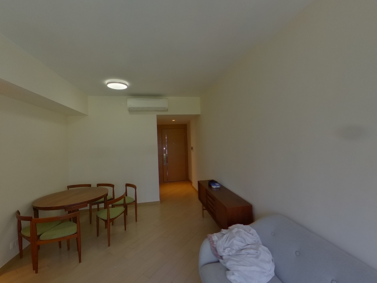 峻巒 2A期 PARK YOHO GENOVA 18B座 低層 D室 元朗