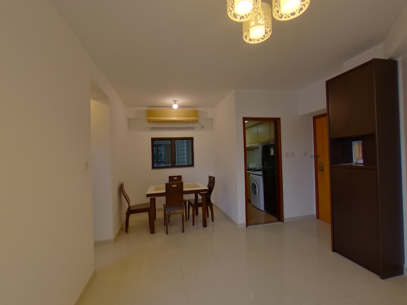 海欣花园 1座 B室 青衣