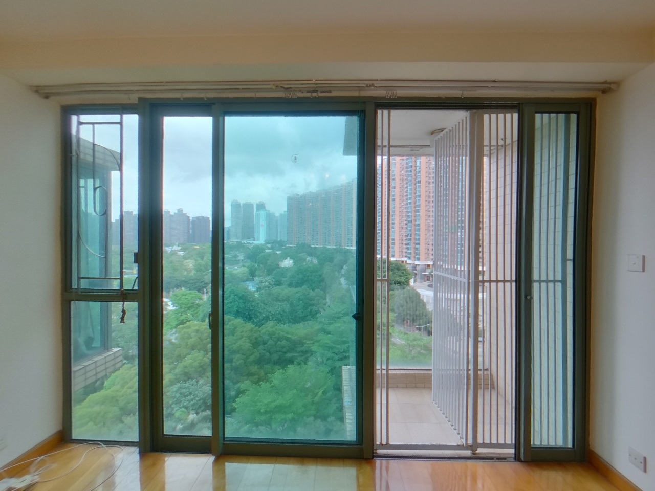 VILLA OCEANIA BLOCK 7 High Floor Zone Flat B Ma On Shan