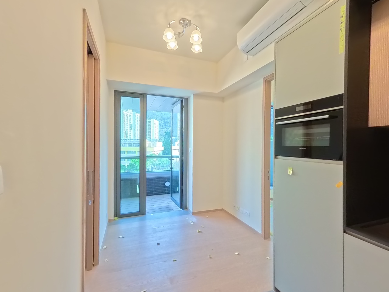 UNI RESIDENCE 低層 E室 大圍