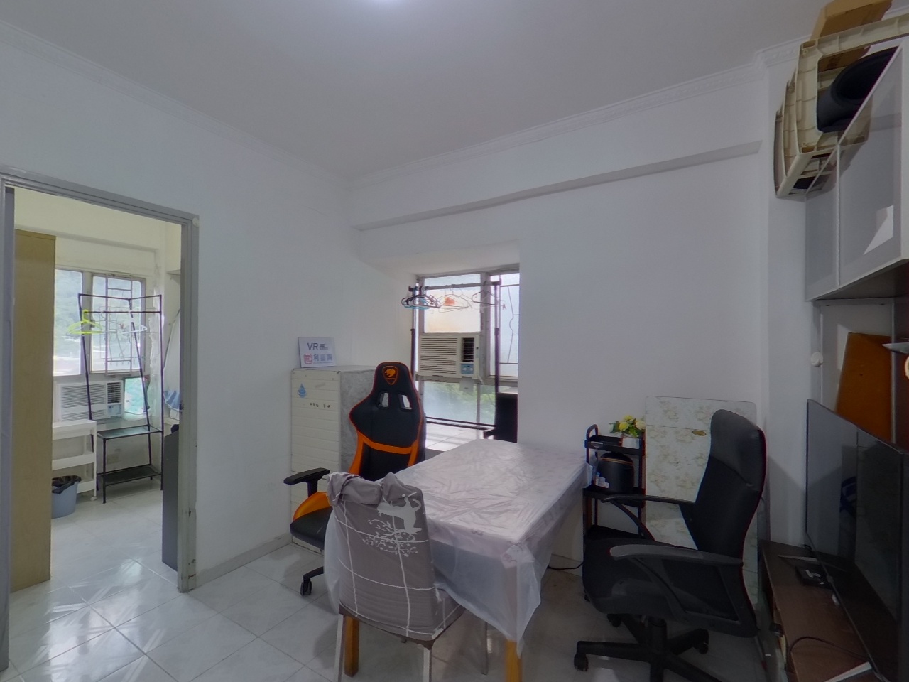 金狮花园 2期 金贵阁 (B座) 低层 8室 大围