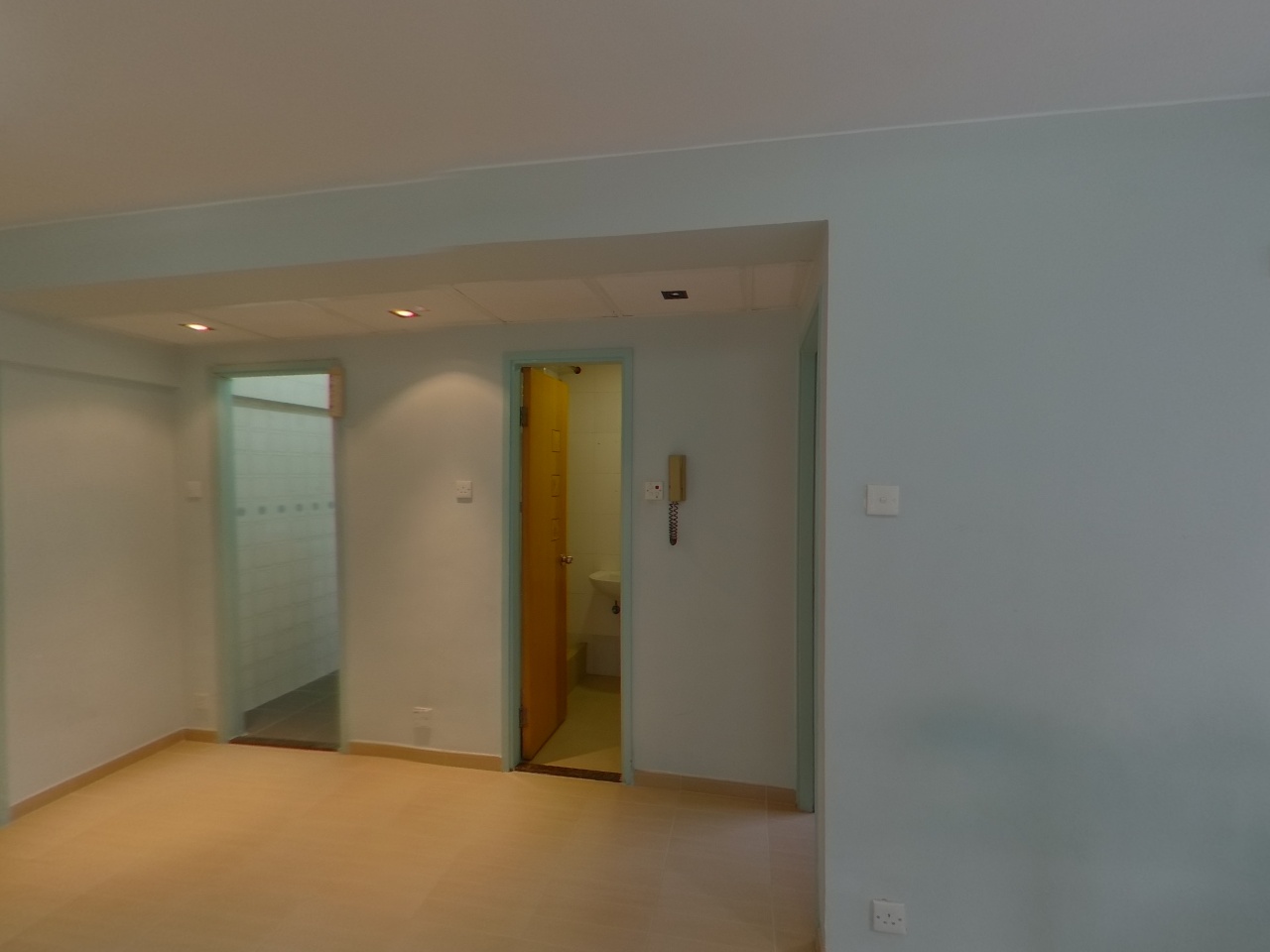 TSUEN WAN CENTRE BLOCK 12 (HANGYANG HOUSE) Low Floor Zone Flat E Tsuen Wan