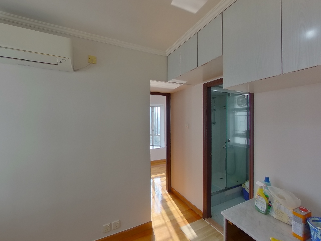 SHATIN CENTRE ON NING BUILDING (BLOCK E) High Floor Zone Flat E Sha Tin/Fo Tan/Kau To Shan