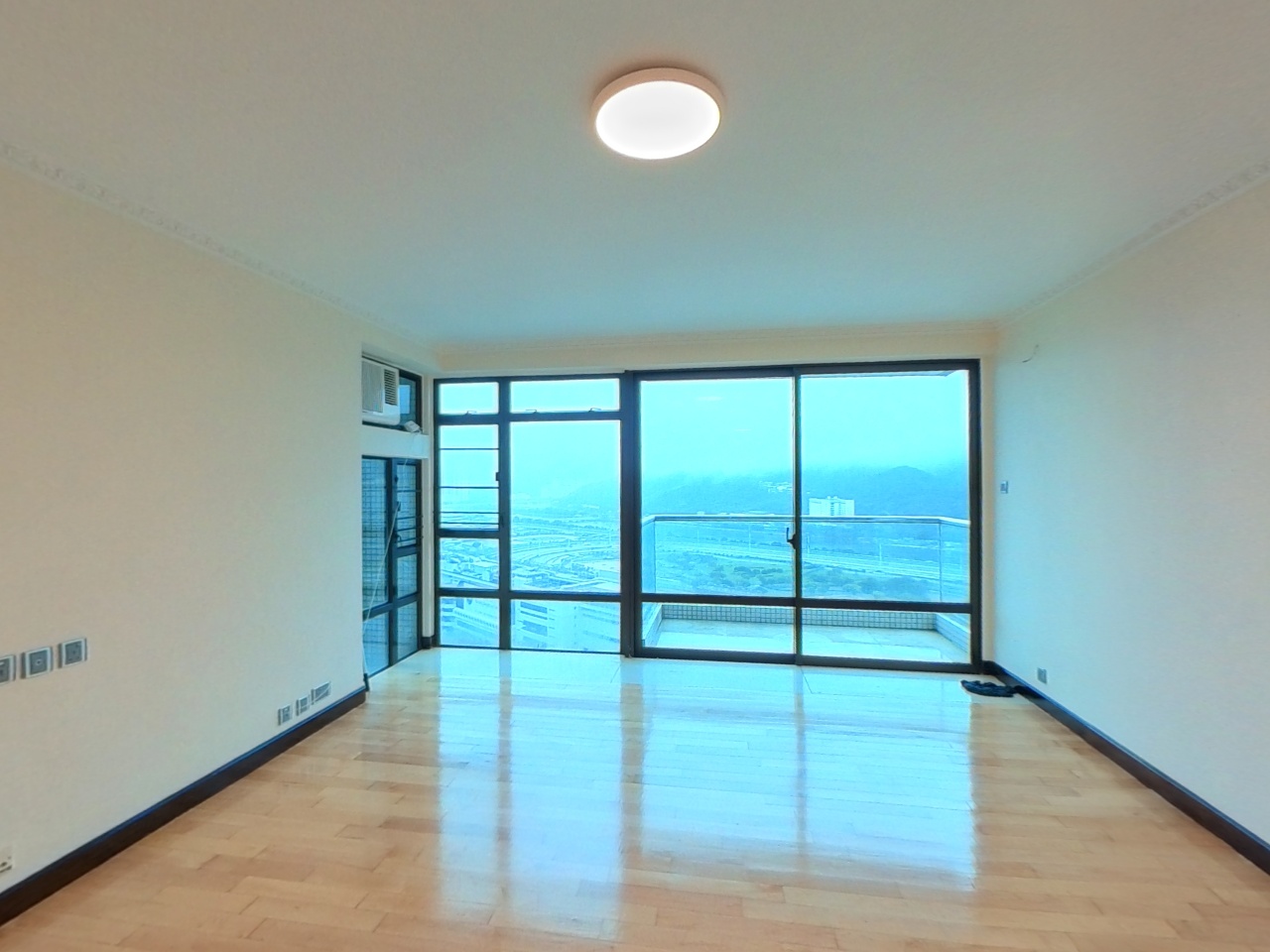 骏景园 1期 3座 高层 E室 沙田/火炭/九肚山