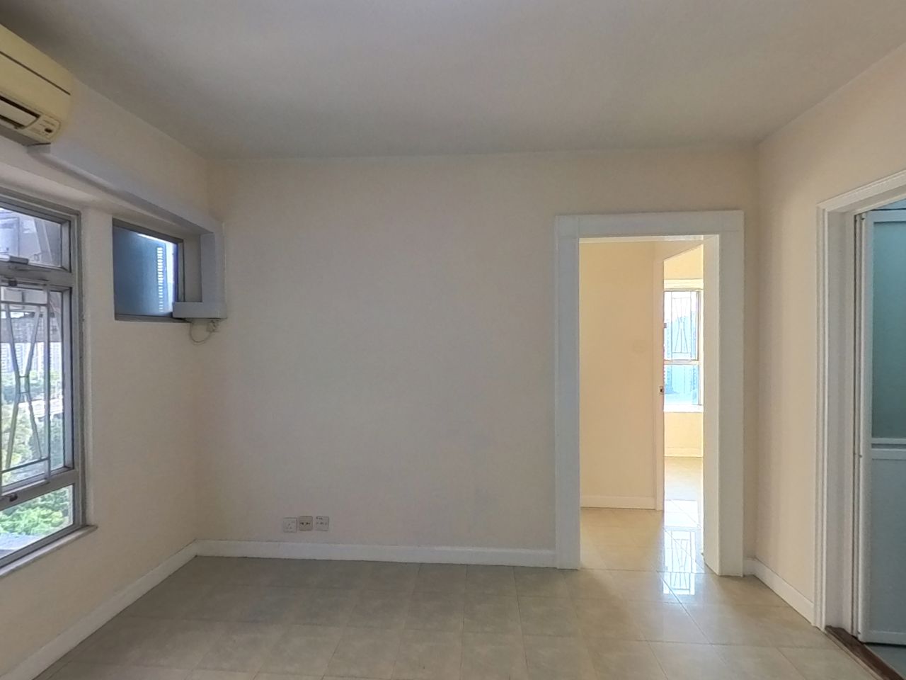 SHEUNGSHUI TOWN CENTER PARIS COURT (BLOCK 3) High Floor Zone Flat B Sheung Shui/Fanling/Kwu Tung