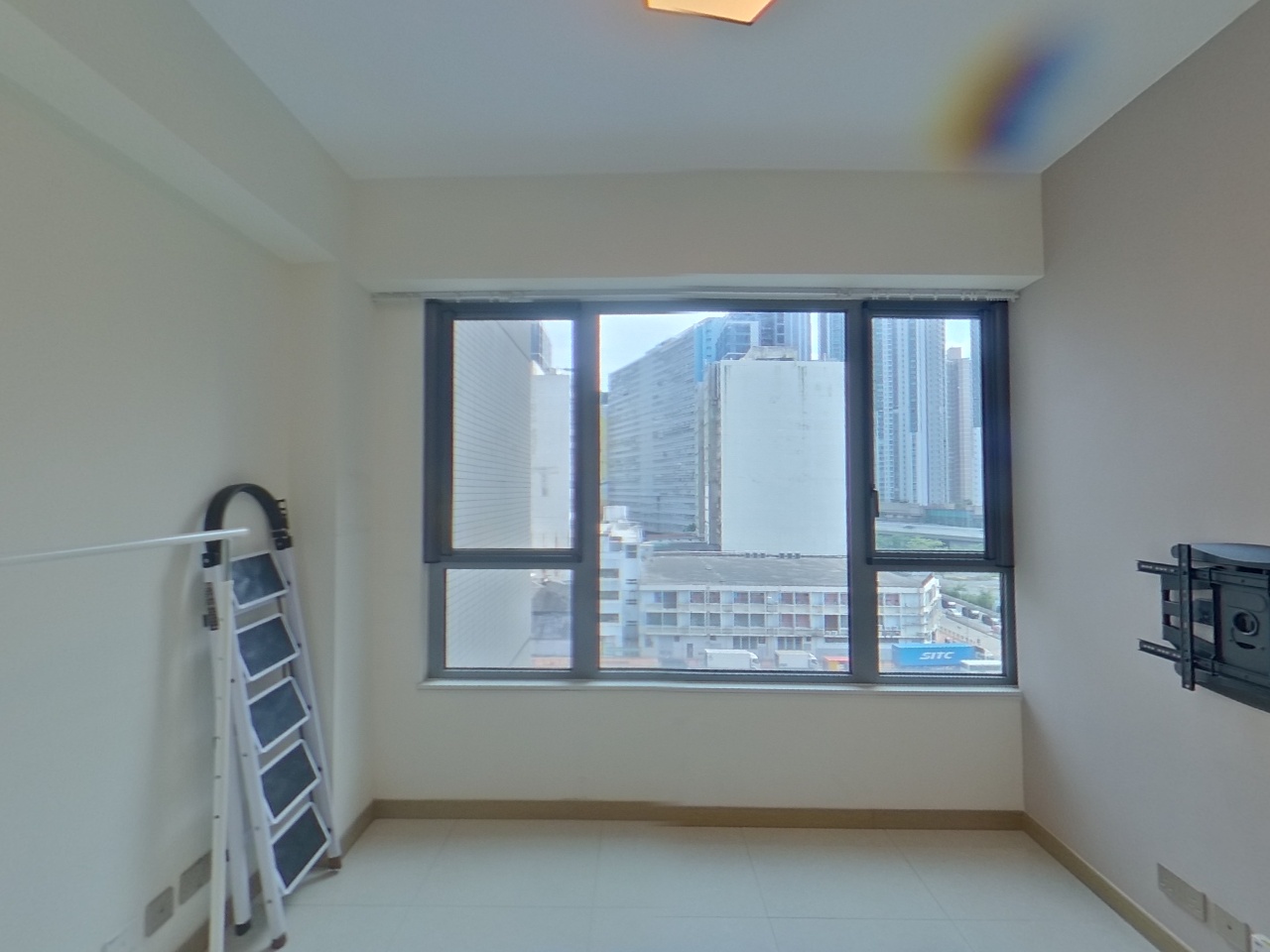 THE AURORA TOWER 3 Medium Floor Zone Flat F Tsuen Wan