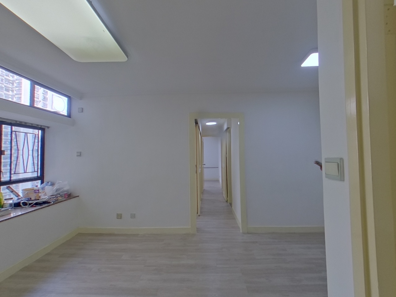 TAI HING GARDENS PHASE 2 - Tower 8 Medium Floor Zone Flat D Tuen Mun
