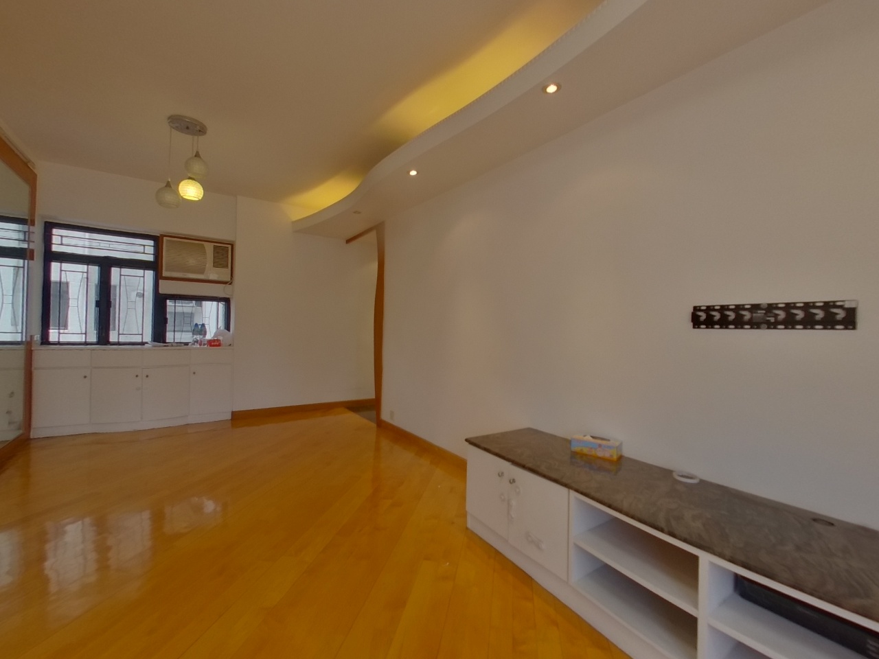 荃湾城市广场 A座 高层 01室 荃湾