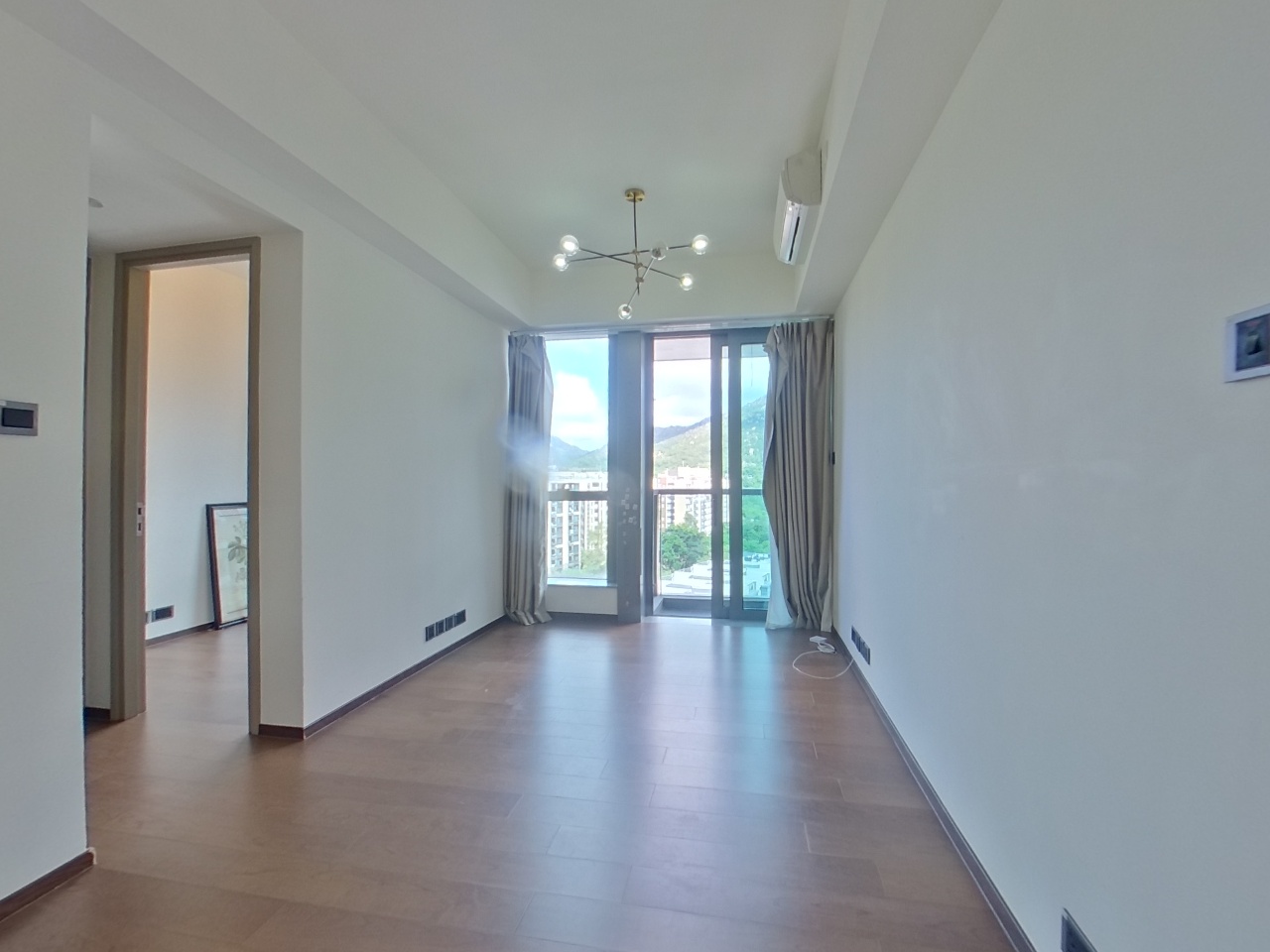 LE PONT TOWER 6B Medium Floor Zone Flat A Sham Tseng/Castle Peak Road
