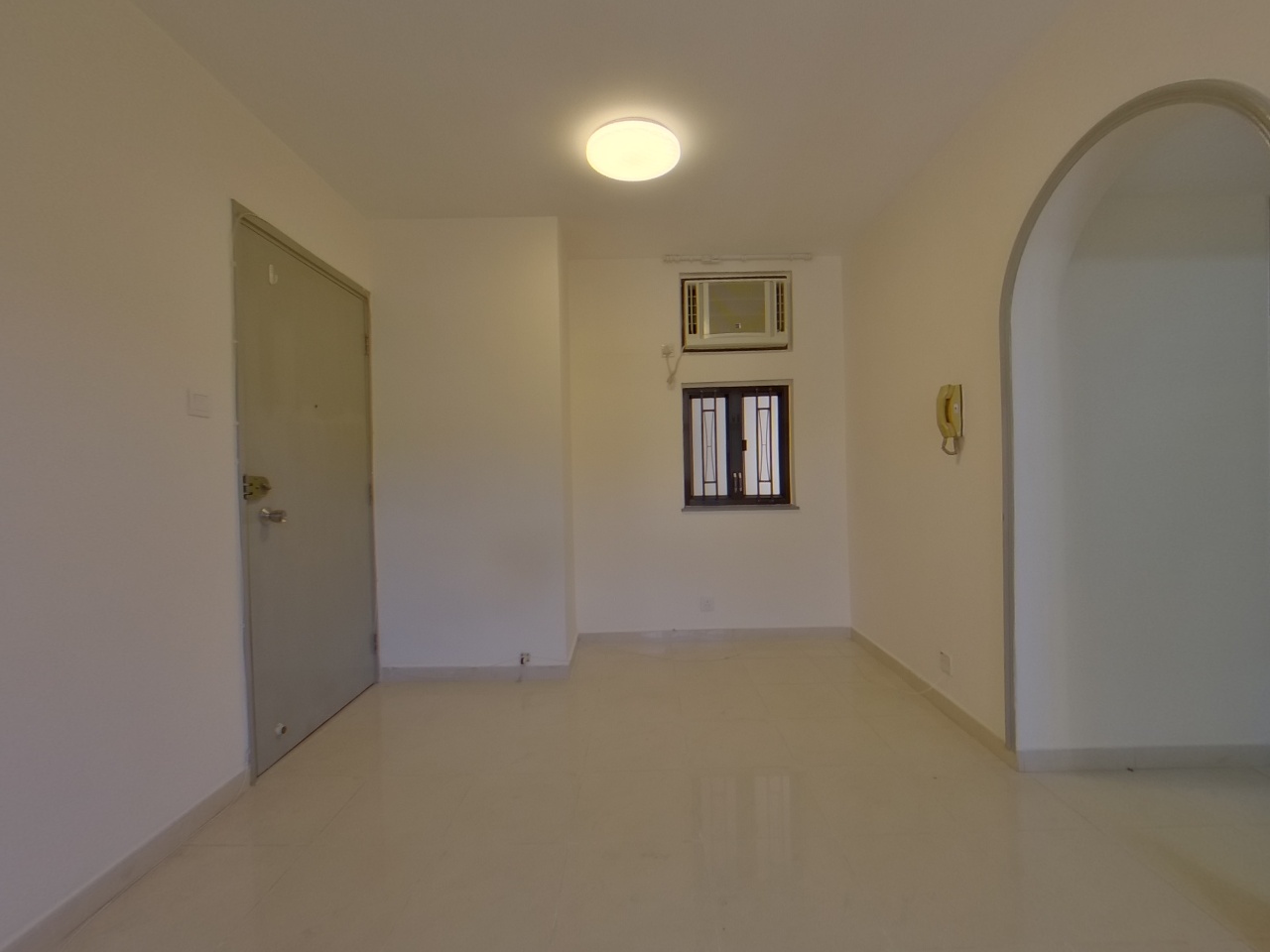 LUK YEUNG SUN CHUEN BLOCK C Very High Floor Zone Flat 07 Tsuen Wan