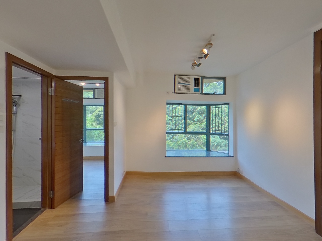 浪翠園 3期 7座 低層 A室 深井/青山公路