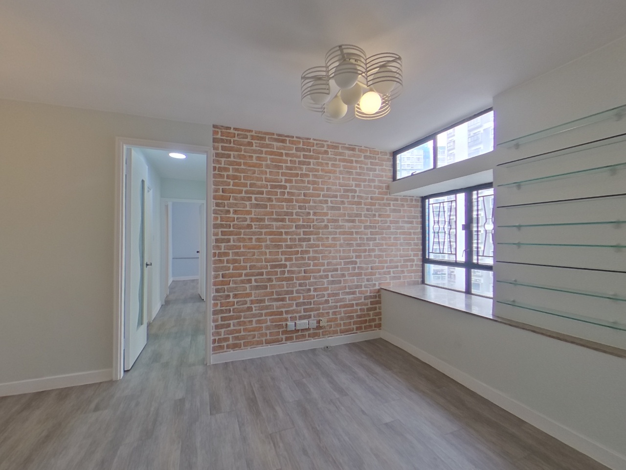 TAI HING GARDENS PHASE 2 - Tower 9 High Floor Zone Flat E Tuen Mun