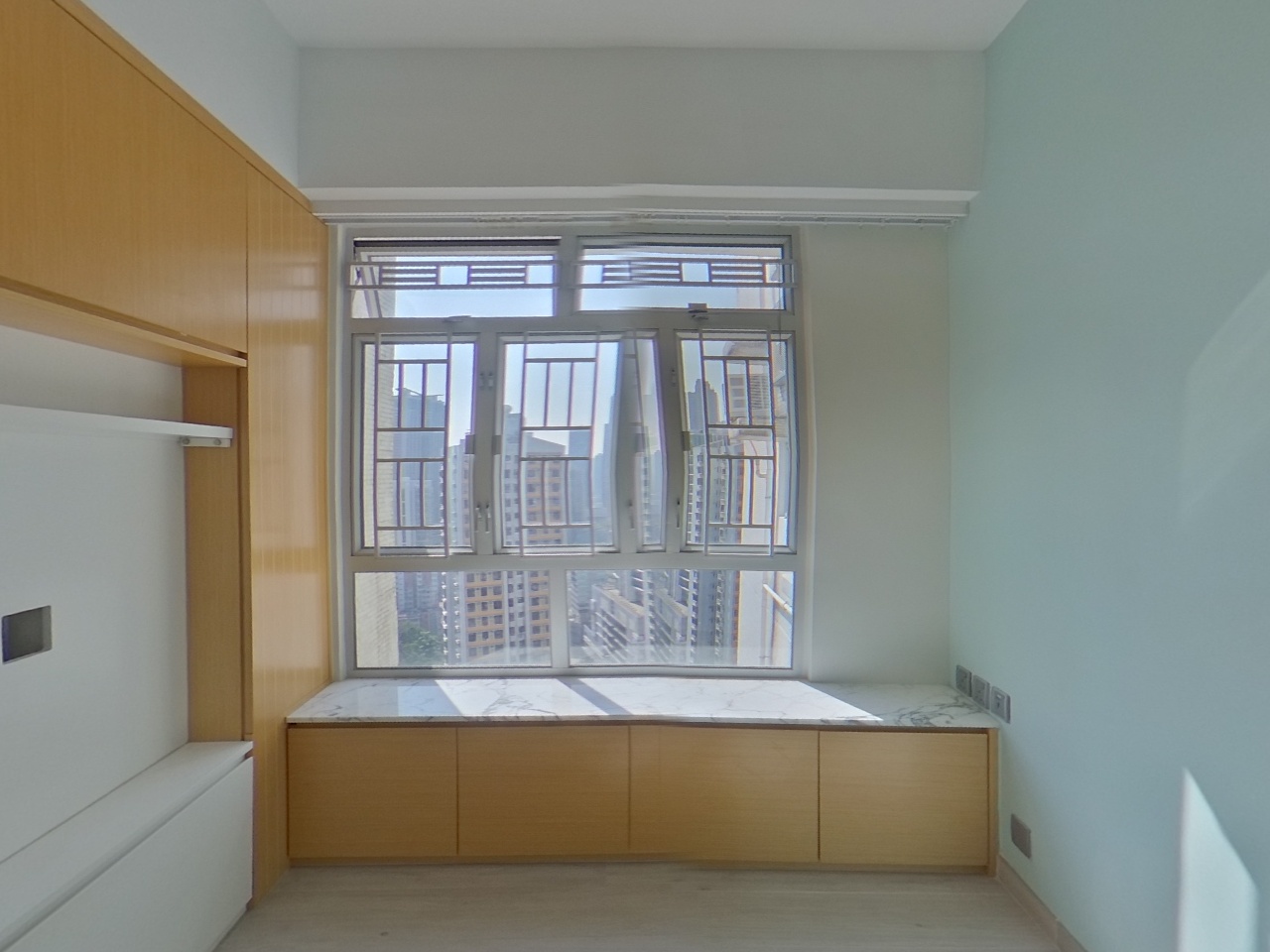 TSUEN FUNG CENTRE Very High Floor Zone Flat G Tsuen Wan