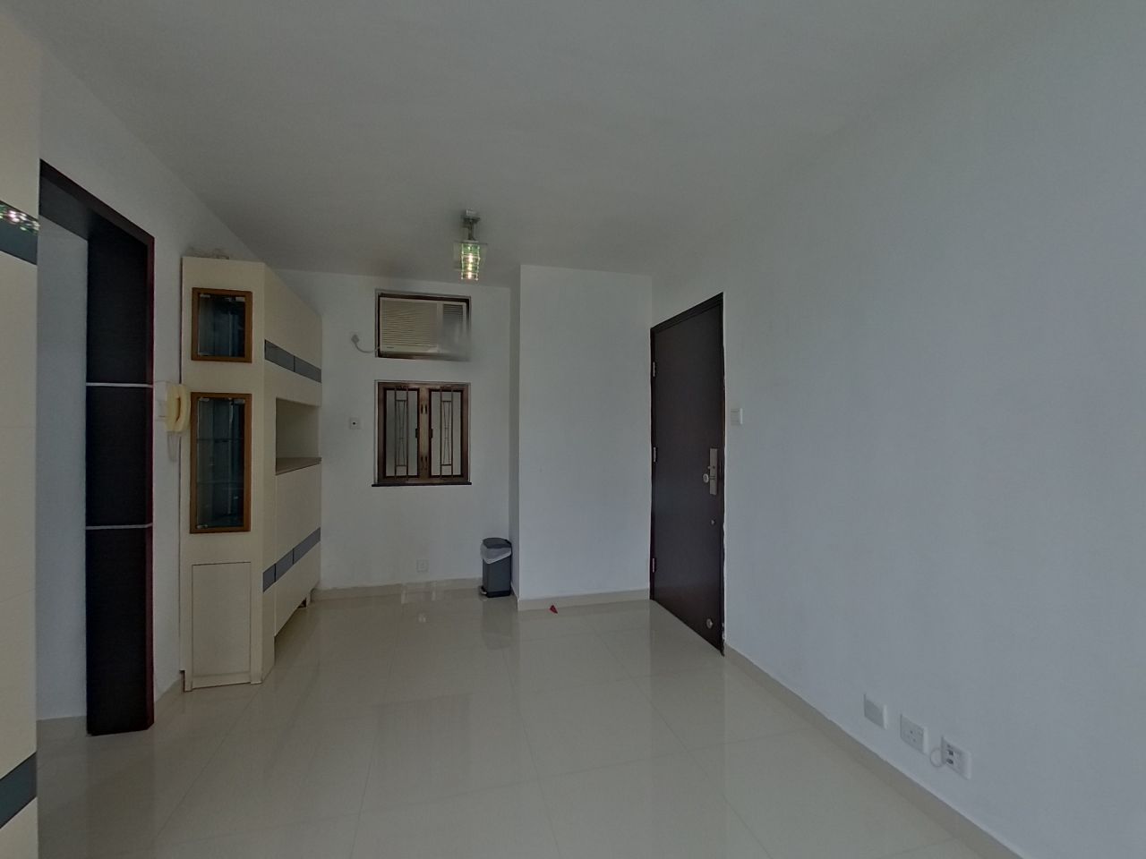 LUK YEUNG SUN CHUEN BLOCK E Medium Floor Zone Flat 06 Tsuen Wan