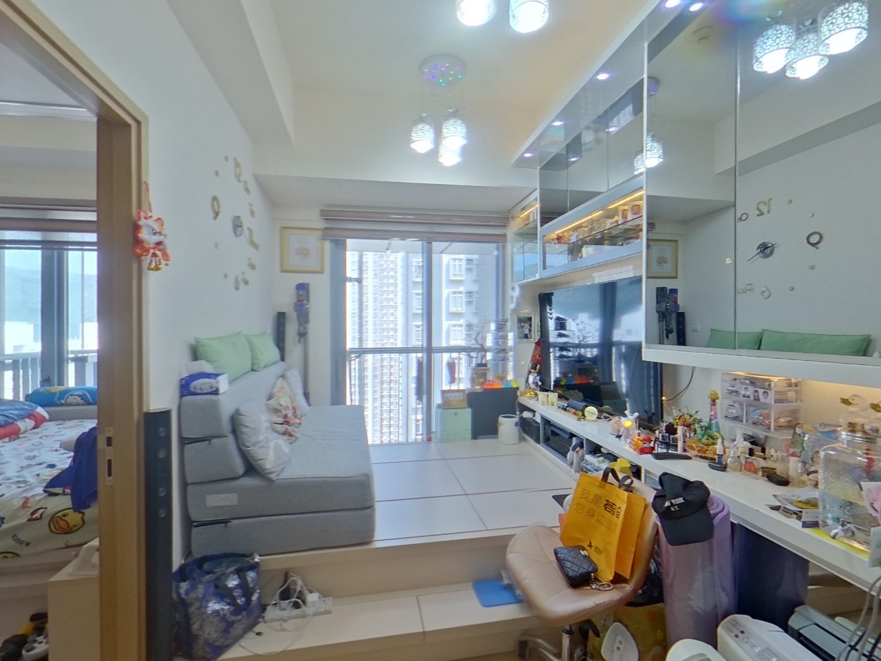 EIGHT REGENCY Very High Floor Zone Flat K Tuen Mun