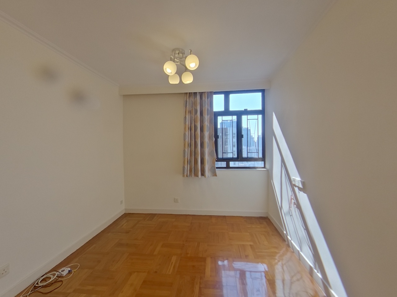 綠楊新邨 J座 極高層 03室 荃灣