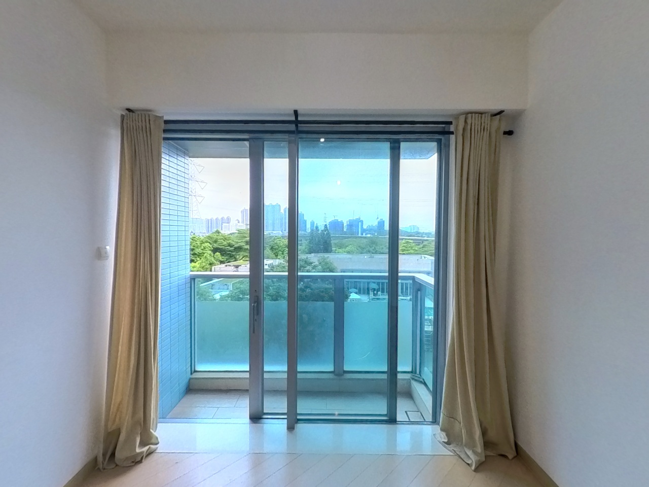 峻巒 1B期 PARK YOHO VENEZIA 2A座 中層 C室 元朗