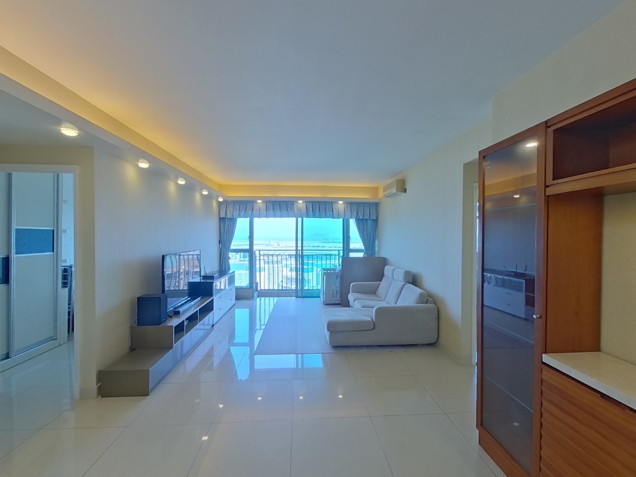 CARIBBEAN COAST PHASE 1 MONTEREY COVE - Tower 3 Very High Floor Zone Flat A Tung Chung