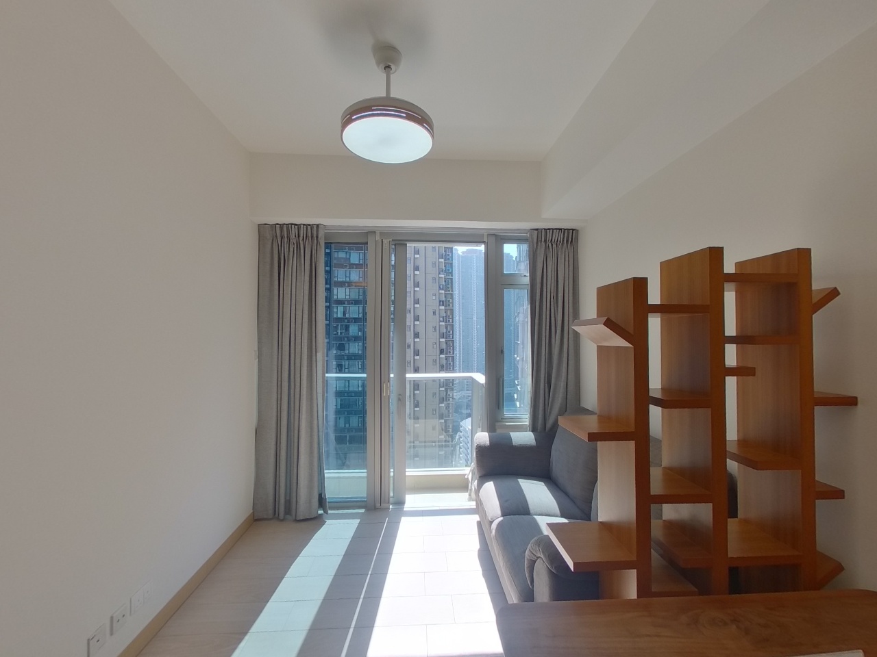 CENTURY LINK PHASE 1 - Tower 3a Very High Floor Zone Flat 06 Tung Chung