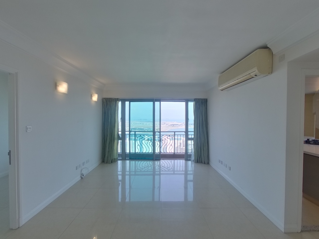 CARIBBEAN COAST PHASE 2 ALBANY COVE - Tower 6 Very High Floor Zone Flat A Tung Chung