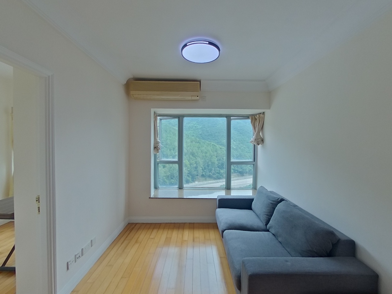 CARIBBEAN COAST PHASE 1 MONTEREY COVE - Tower 5 Medium Floor Zone Flat F Tung Chung