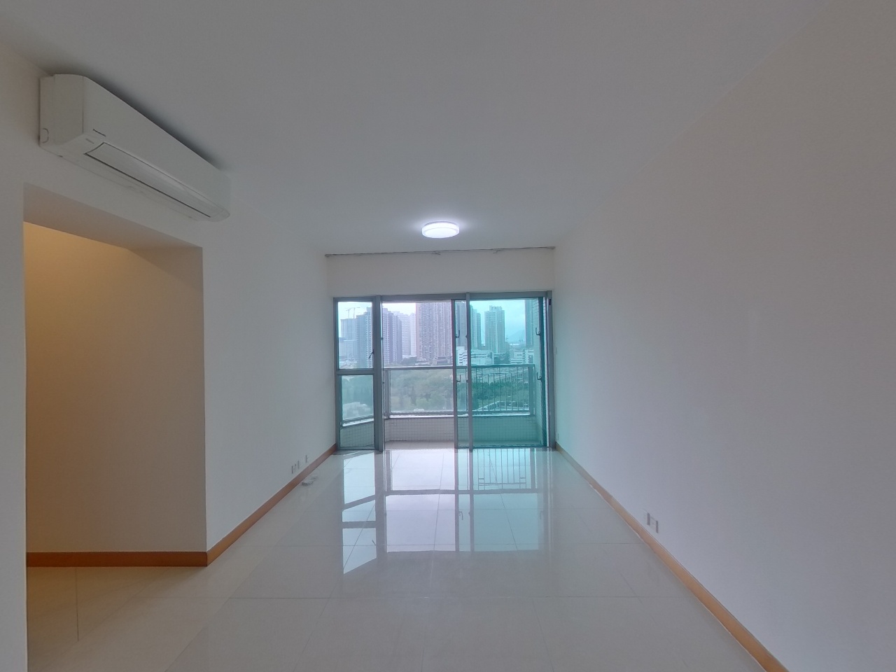 蓝天海岸 3期 影岸‧红 A座 (7座) 中层 B室 东涌