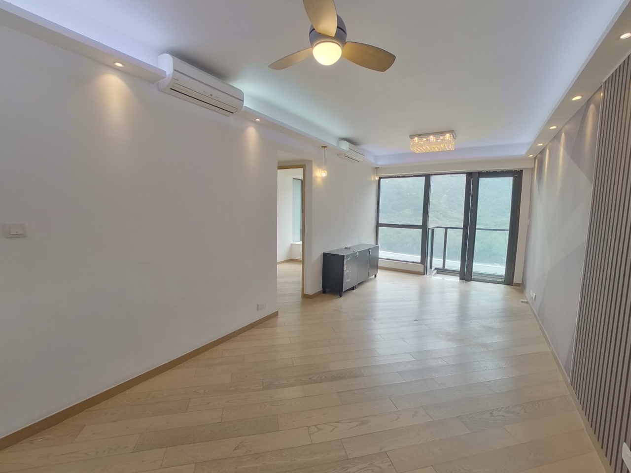 THE VISIONARY TOWER 5 Medium Floor Zone Flat D Tung Chung