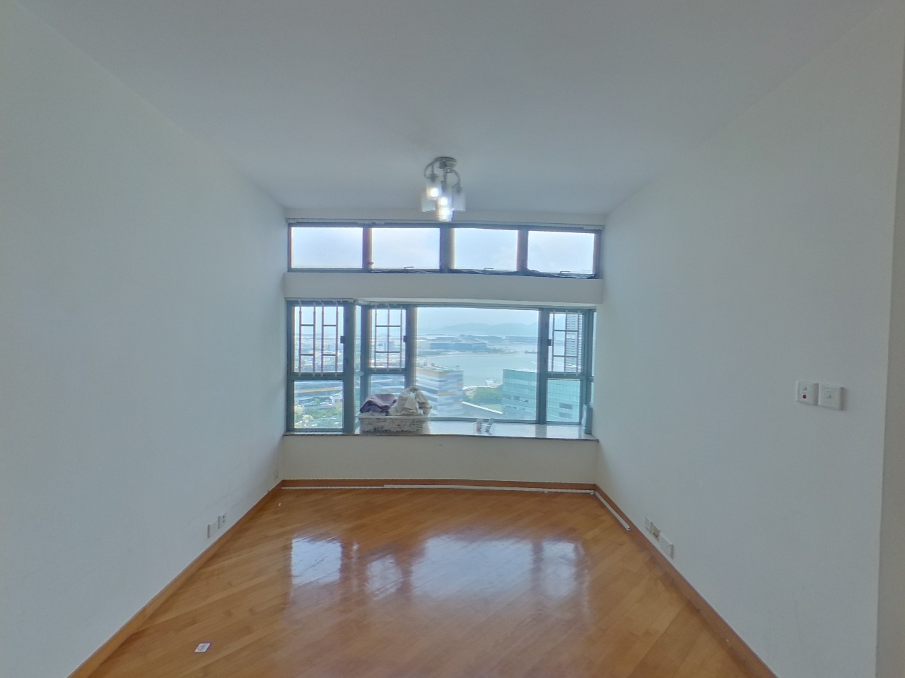 TUNG CHUNG CRESCENT PHASE 1 - Block 3 High Floor Zone Flat A Tung Chung