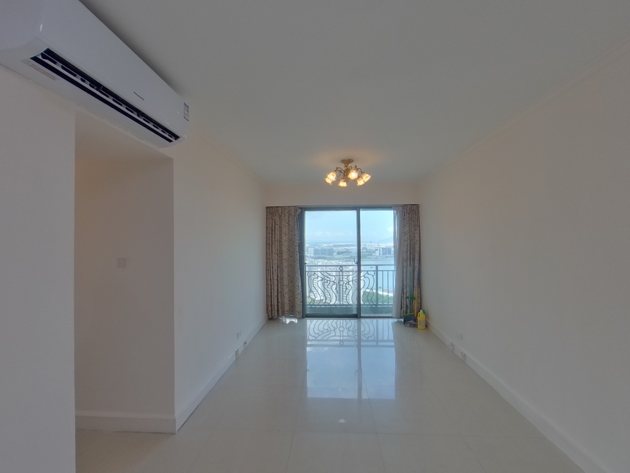 CARIBBEAN COAST PHASE 4 CRYSTAL COVE - Tower 15 High Floor Zone Flat G Tung Chung