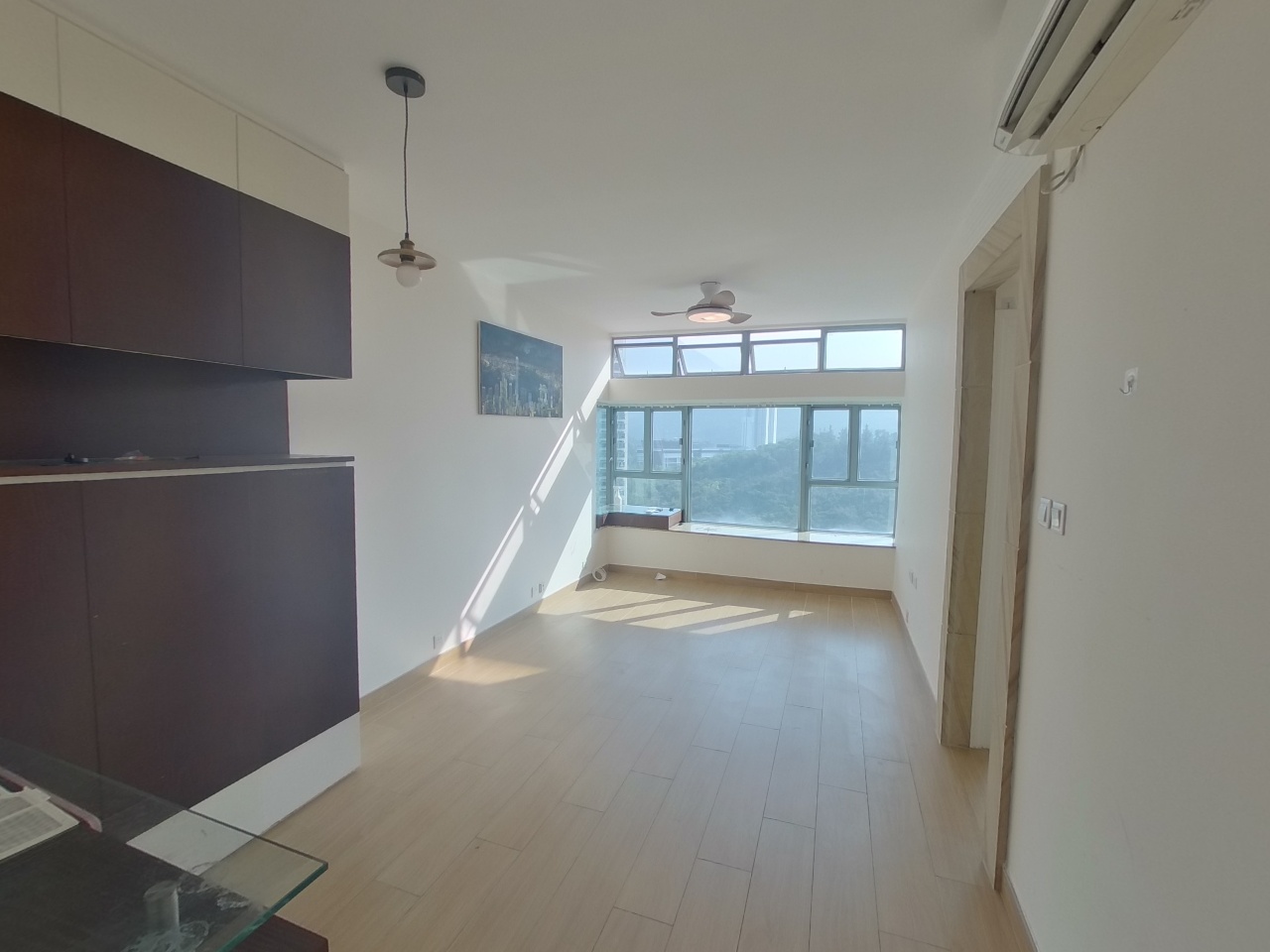 TUNG CHUNG CRESCENT PHASE 2 - Block 6 High Floor Zone Flat E Tung Chung