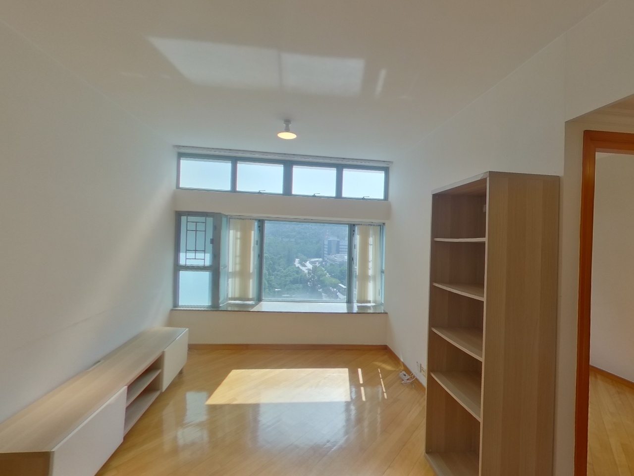 東堤灣畔 1期 1座 中層 G室 東涌