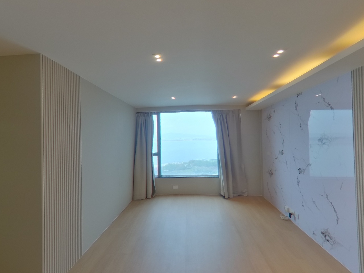 海堤灣畔 3座 低層 B室 東涌