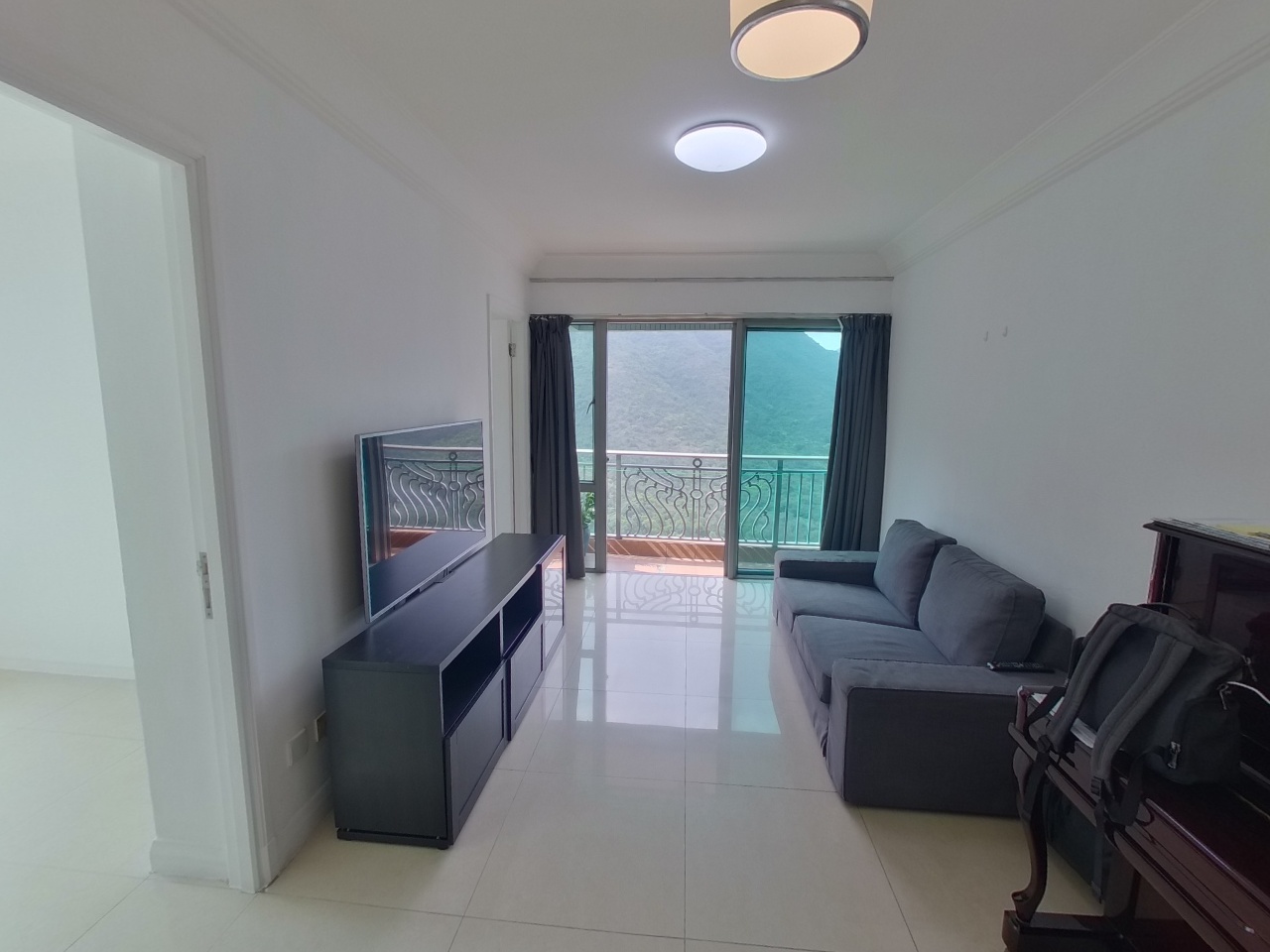 CARIBBEAN COAST PHASE 2 ALBANY COVE - Tower 6 High Floor Zone Flat E Tung Chung