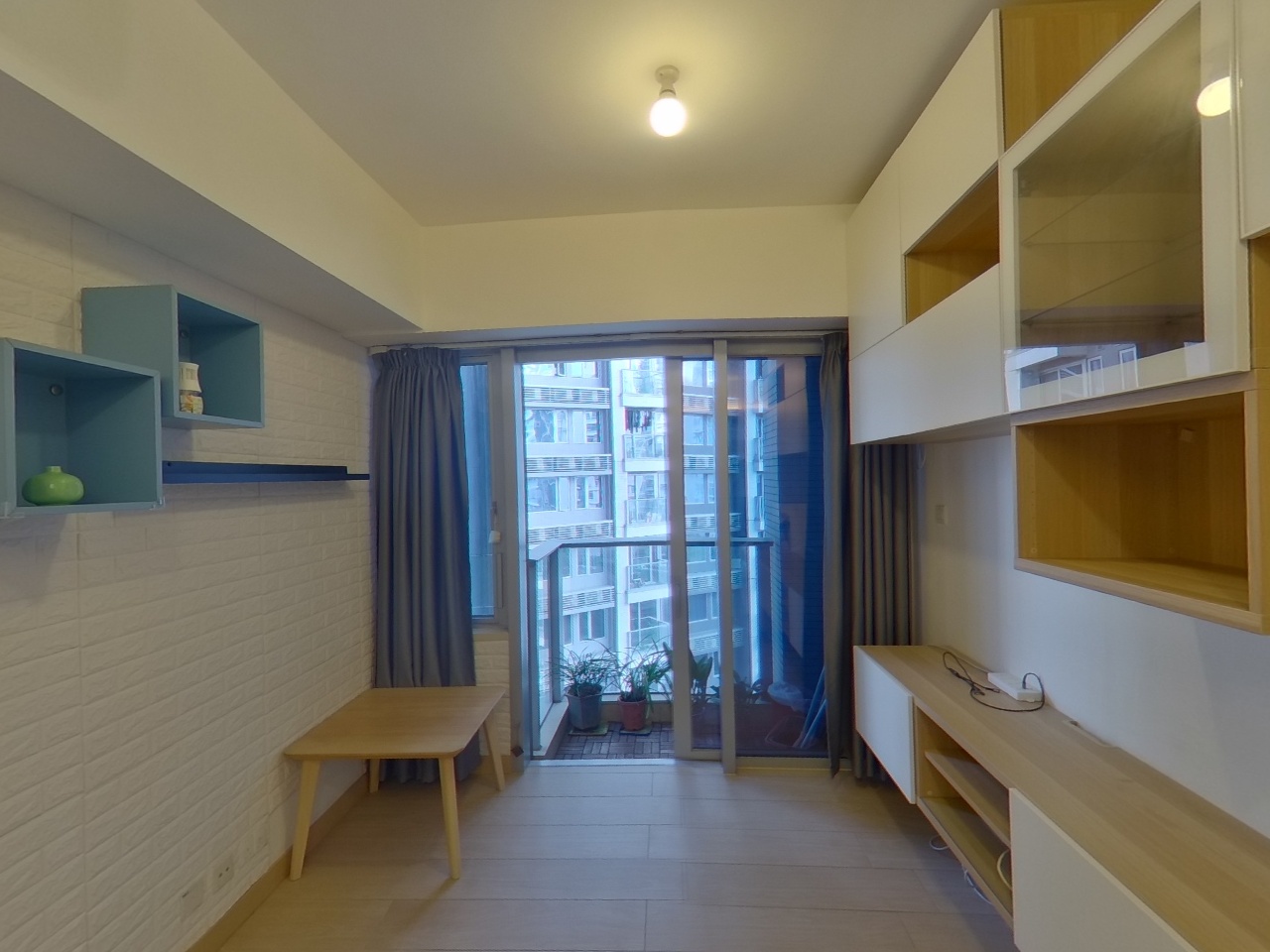 CENTURY LINK PHASE 1 - Tower 5a Low Floor Zone Flat 08 Tung Chung