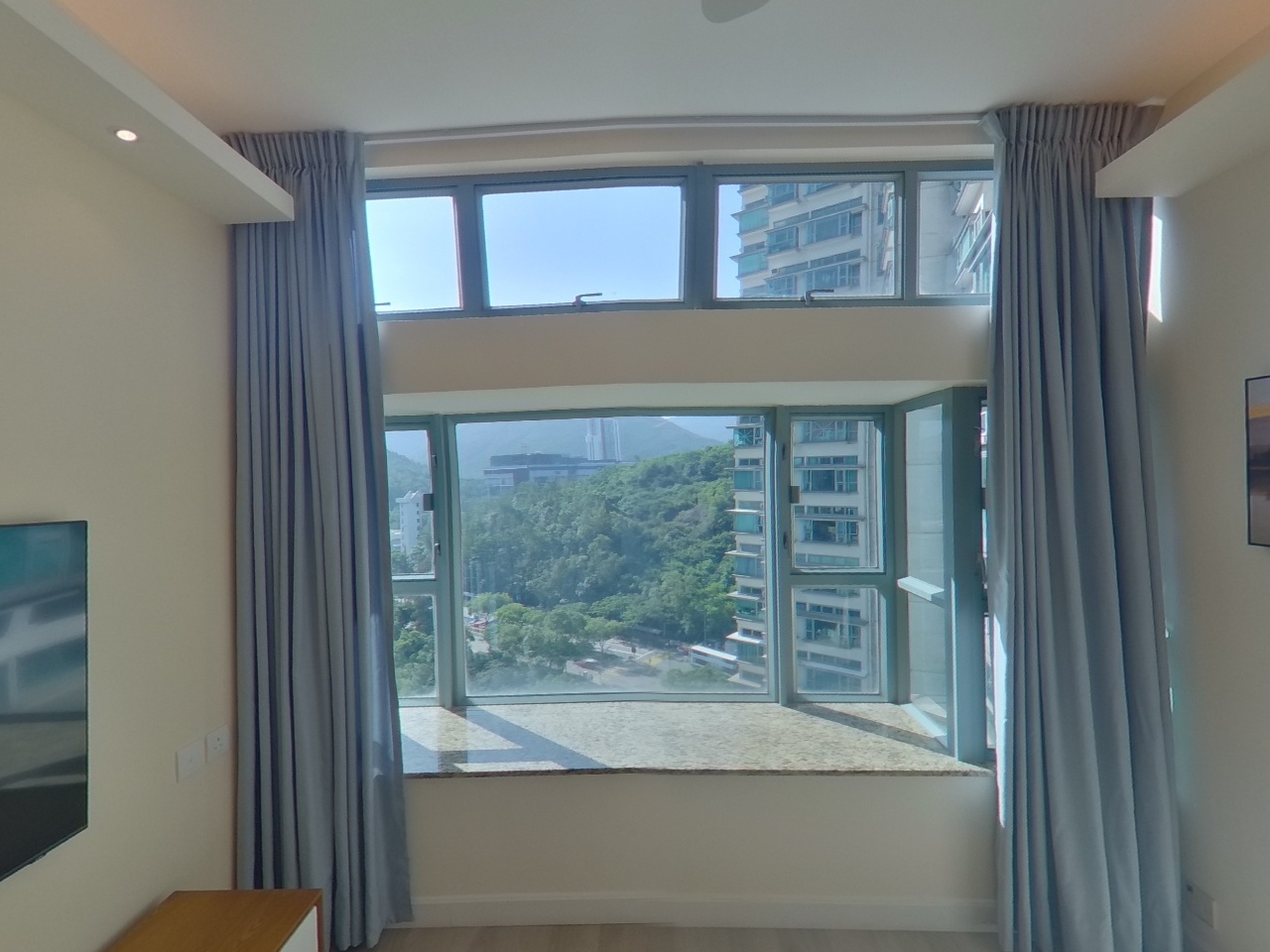 TUNG CHUNG CRESCENT PHASE 1 - Block 2 Medium Floor Zone Flat H Tung Chung