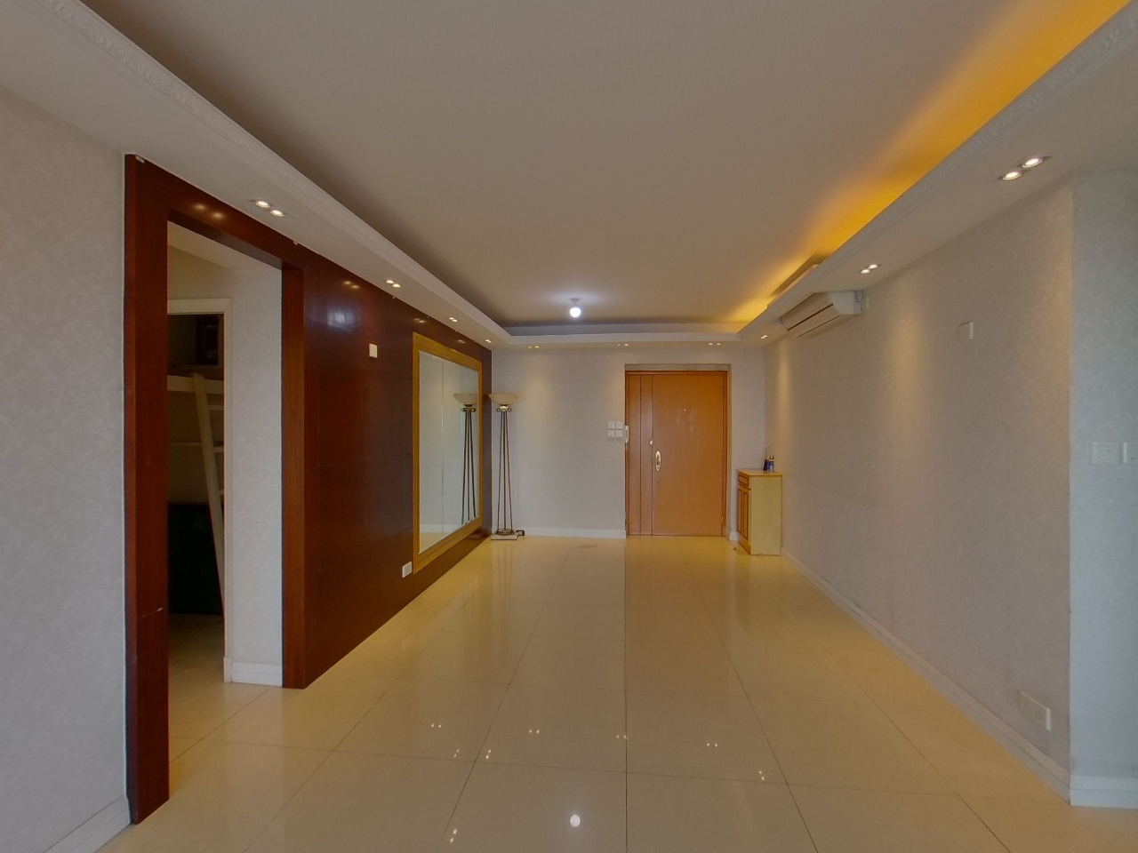 映湾园 1期 赏涛轩 1座 极高层 H室 东涌