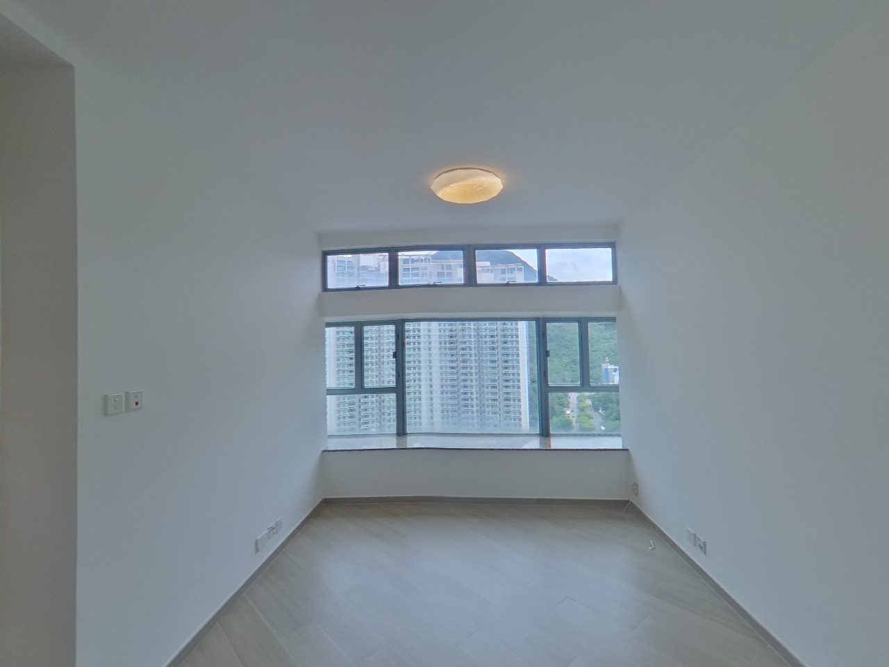 TUNG CHUNG CRESCENT PHASE 2 - Block 9 High Floor Zone Flat F Tung Chung