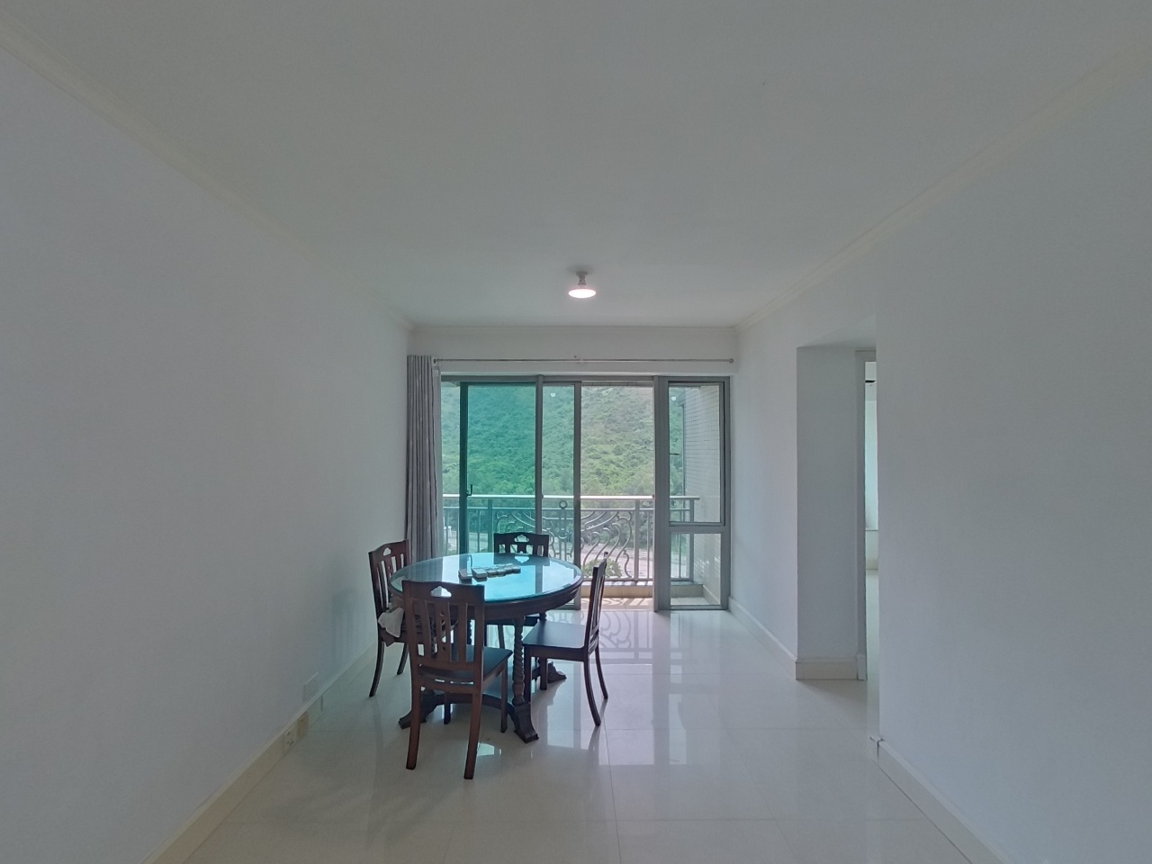 CARIBBEAN COAST PHASE 3 CARMEL COVE - Tower 10 Medium Floor Zone Flat D Tung Chung