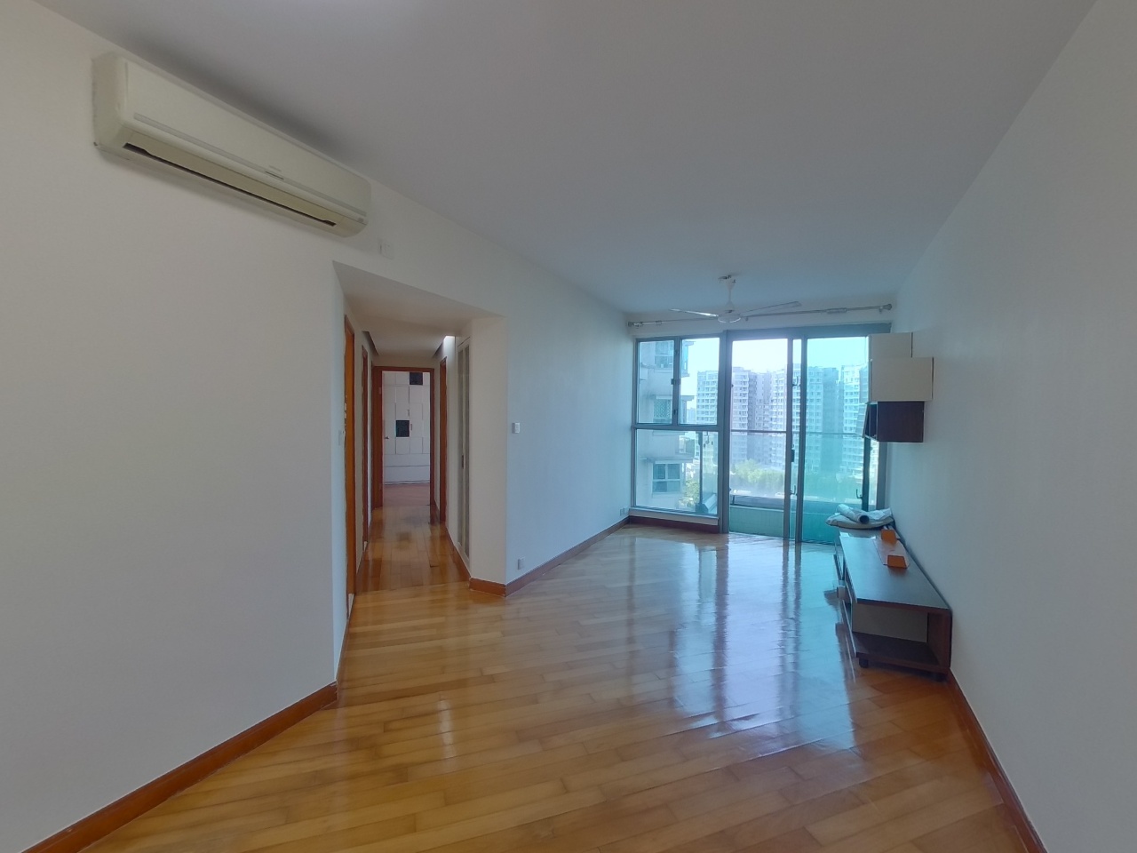 COASTAL SKYLINE PHASE 1 - Block 3 Low Floor Zone Flat D Tung Chung