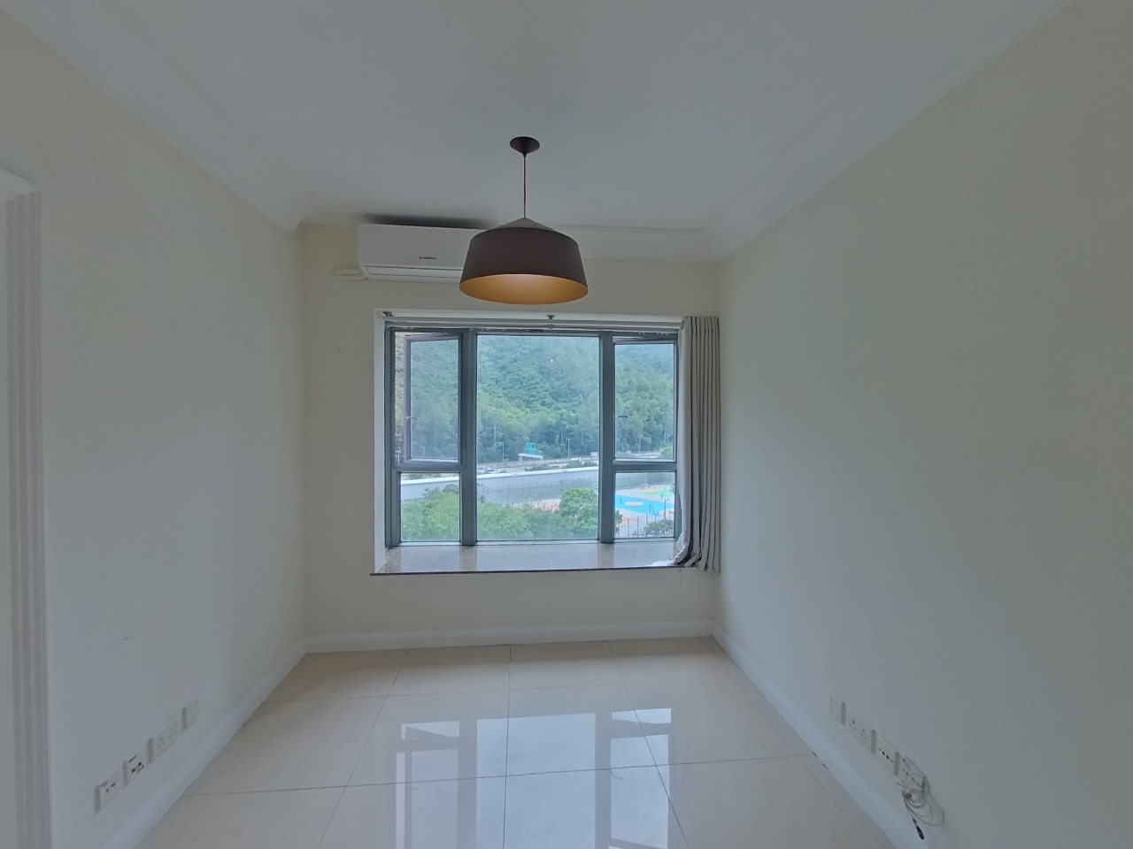 CARIBBEAN COAST PHASE 1 MONTEREY COVE - Tower 2 Low Floor Zone Flat F Tung Chung