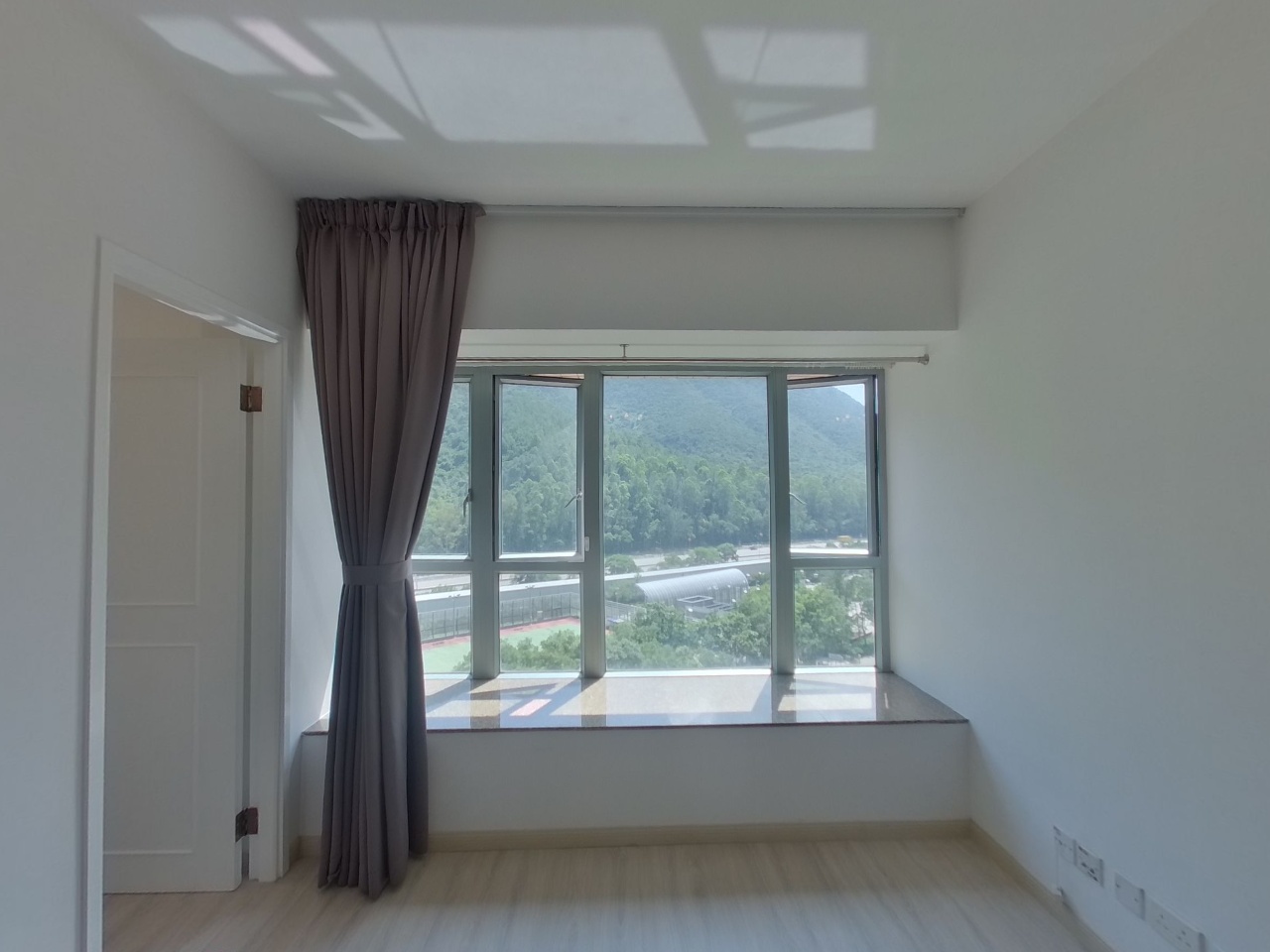 映灣園 1期 賞濤軒 5座 低層 E室 東涌