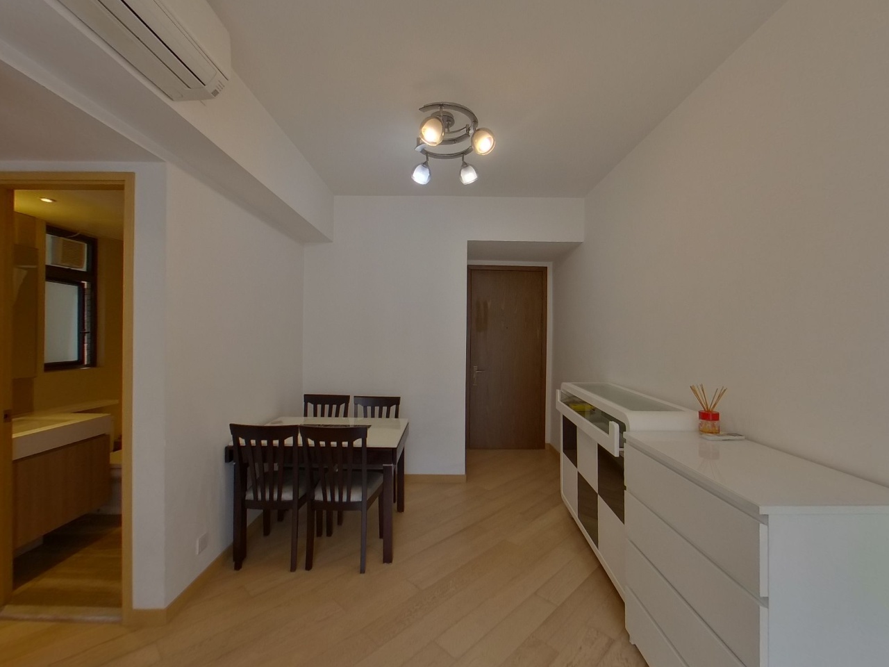 THE VISIONARY TOWER 10 High Floor Zone Flat B Tung Chung