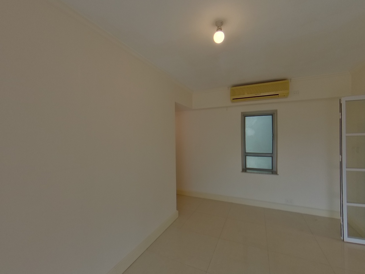 CARIBBEAN COAST PHASE 3 CARMEL COVE - Tower 9 High Floor Zone Flat E Tung Chung