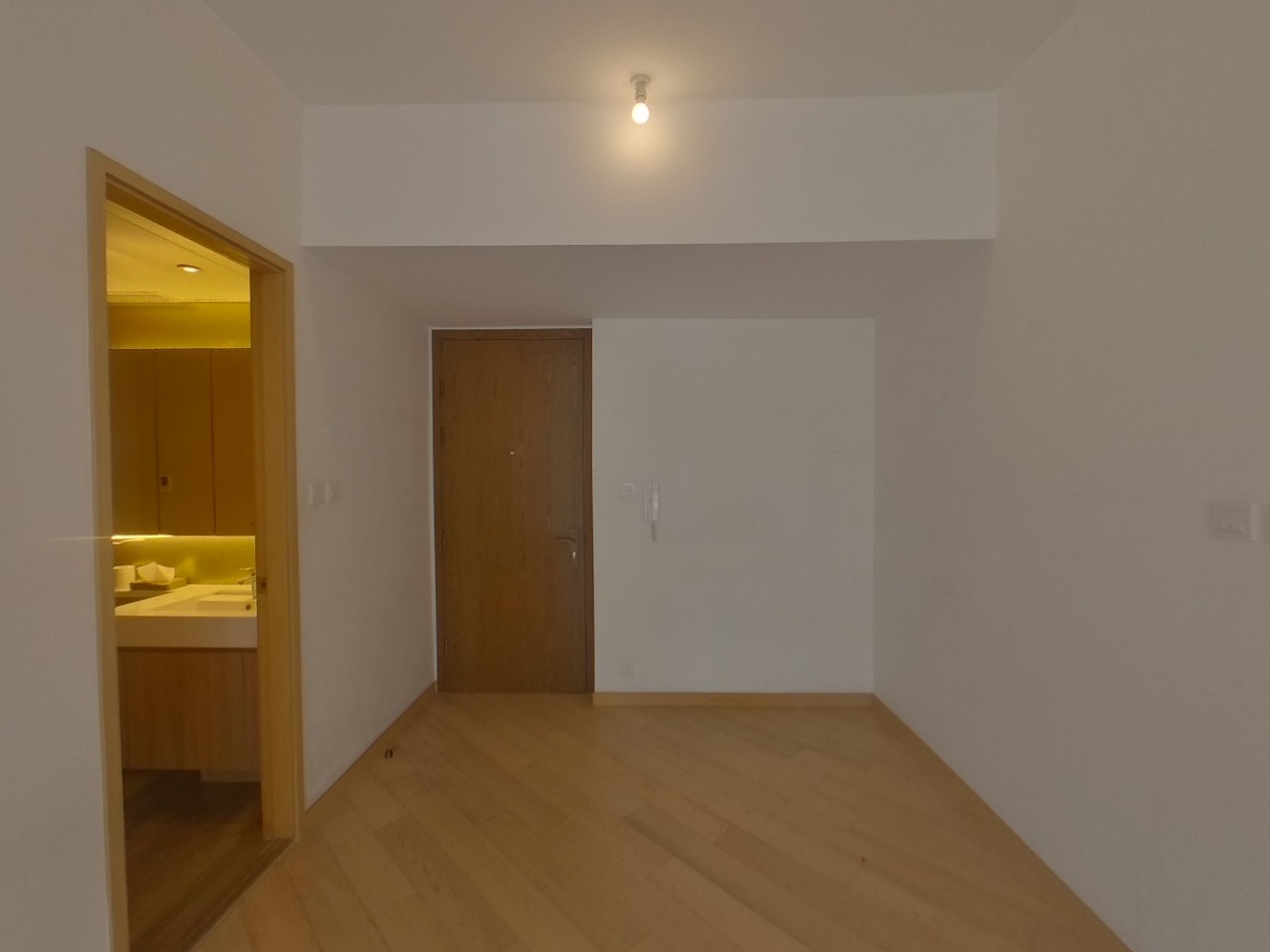 THE VISIONARY TOWER 10 High Floor Zone Flat D Tung Chung