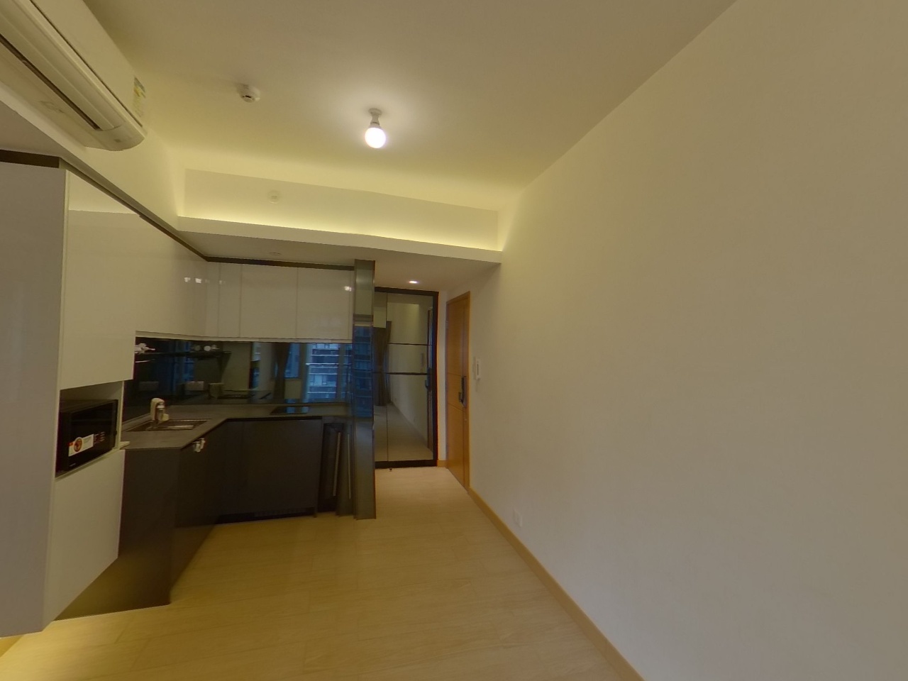 CENTURY LINK PHASE 1 - Tower 3b Medium Floor Zone Flat 05 Tung Chung