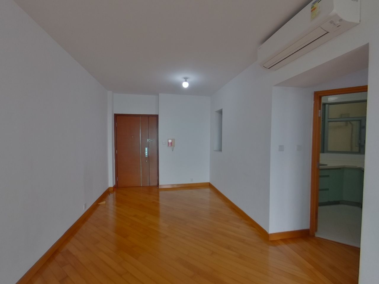 COASTAL SKYLINE PHASE 3 LA ROSSA - La Rossa A (tower 7) High Floor Zone Flat D Tung Chung