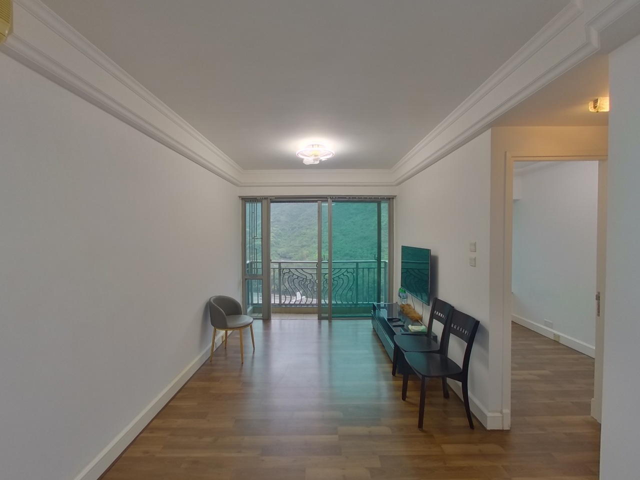 映湾园 3期 悦涛轩 9座 中层 C室 东涌