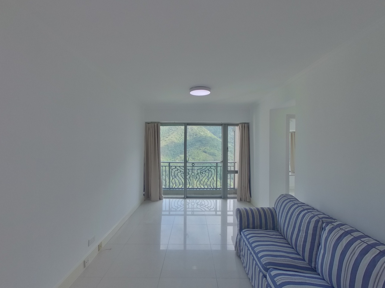 CARIBBEAN COAST PHASE 4 CRYSTAL COVE - Tower 15 High Floor Zone Flat D Tung Chung