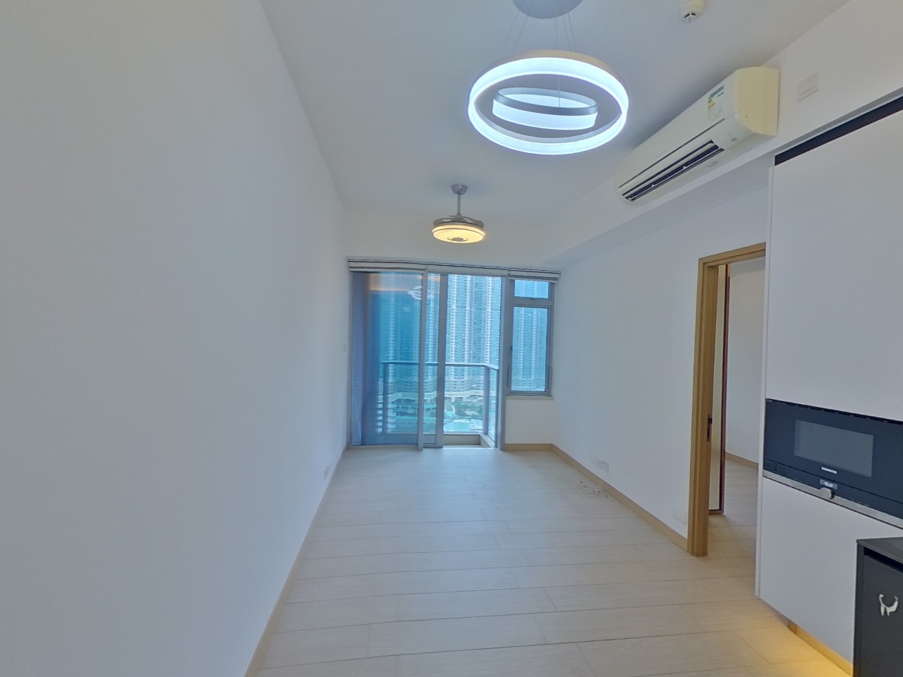 CENTURY LINK PHASE 1 - Tower 5b Very High Floor Zone Flat 03 Tung Chung