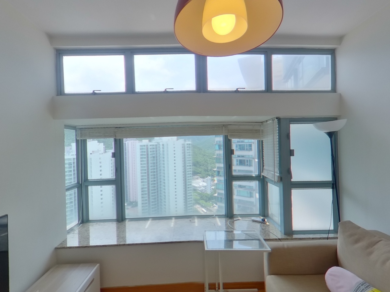 TUNG CHUNG CRESCENT PHASE 1 - Block 3 Very High Floor Zone Flat H Tung Chung